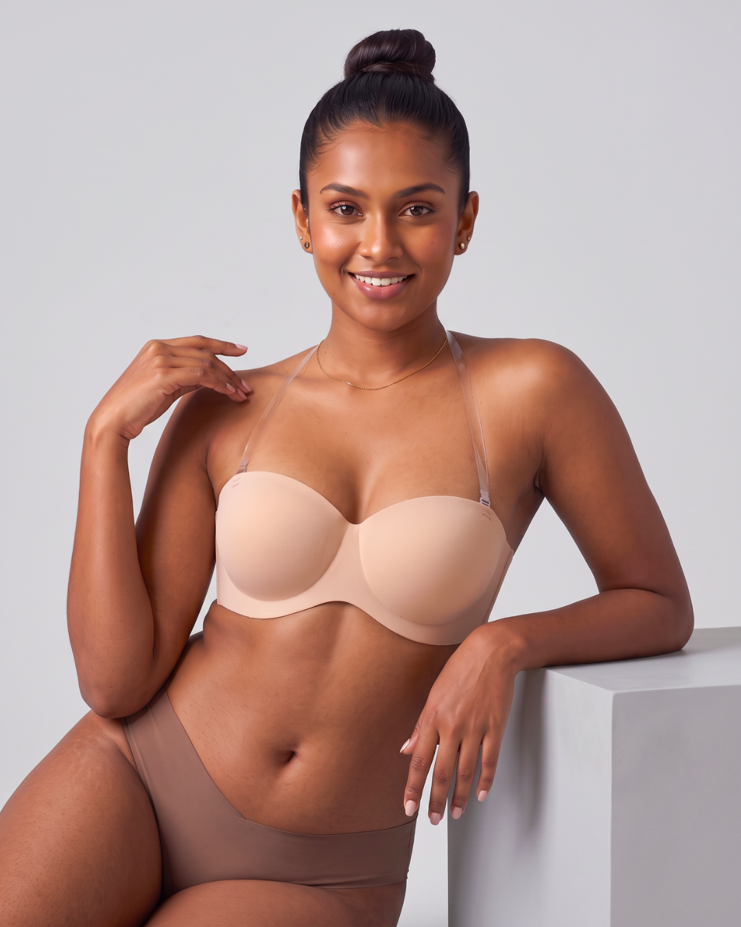 FlexHold 4-Strap Strapless Bra - Beige