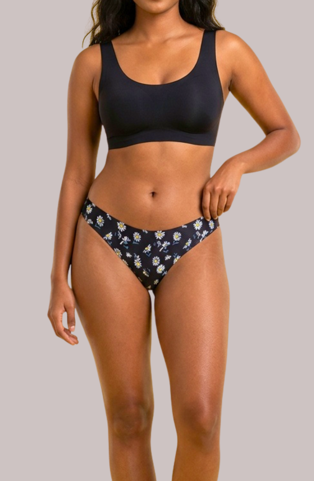 Low Rise Seamless Thong - Black