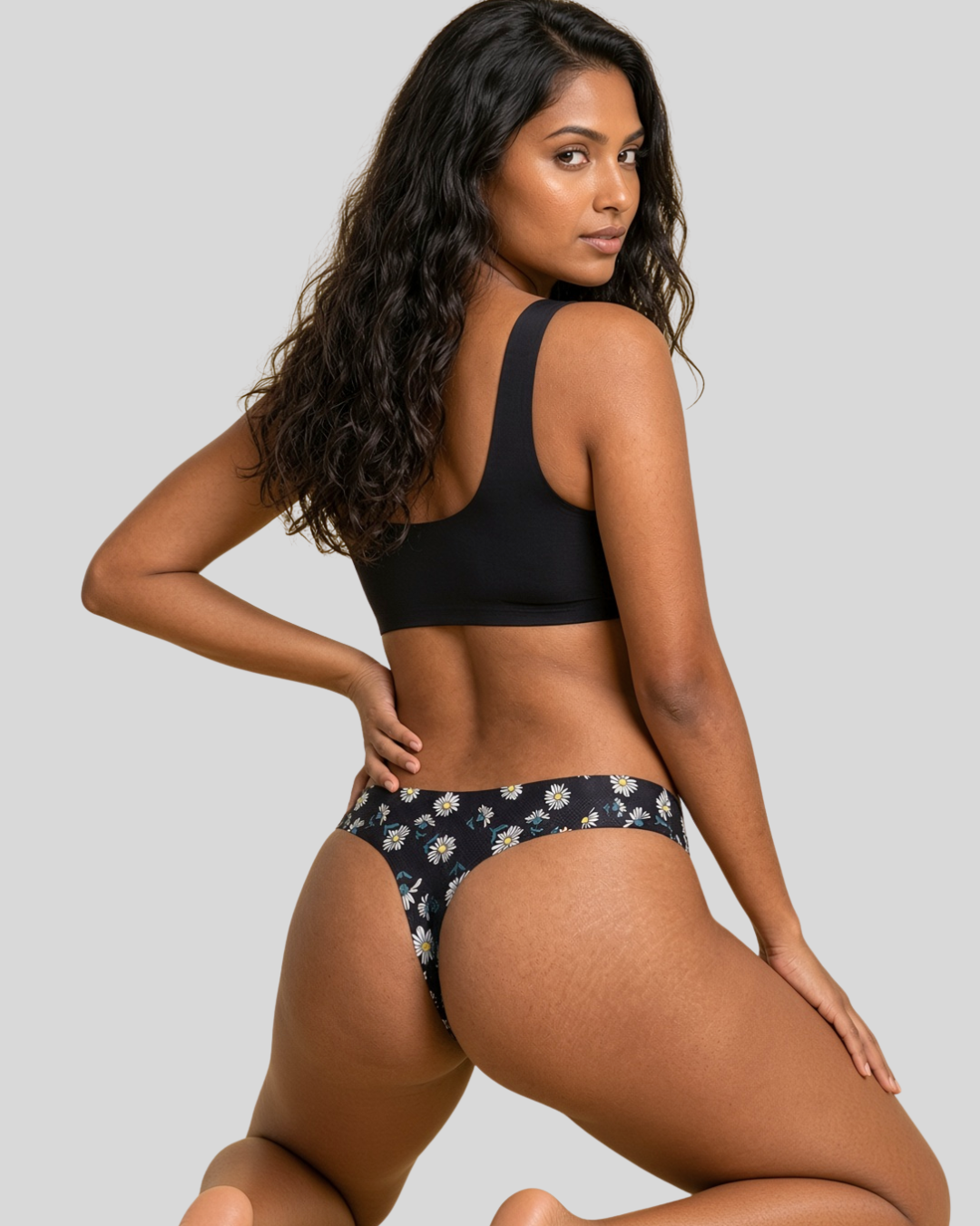 Low Rise Seamless Thong - Black