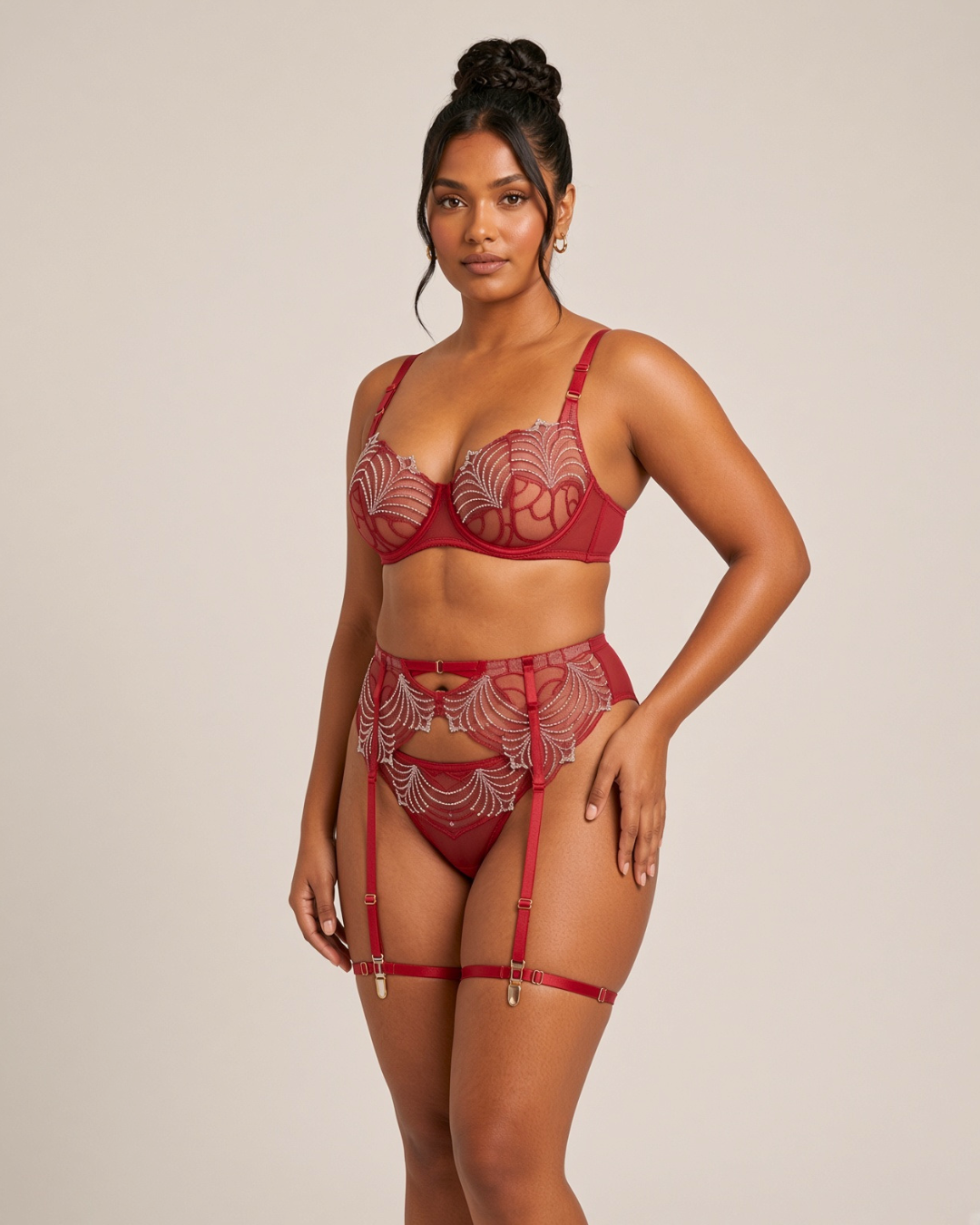 Noura Fanlace Lingerie Set