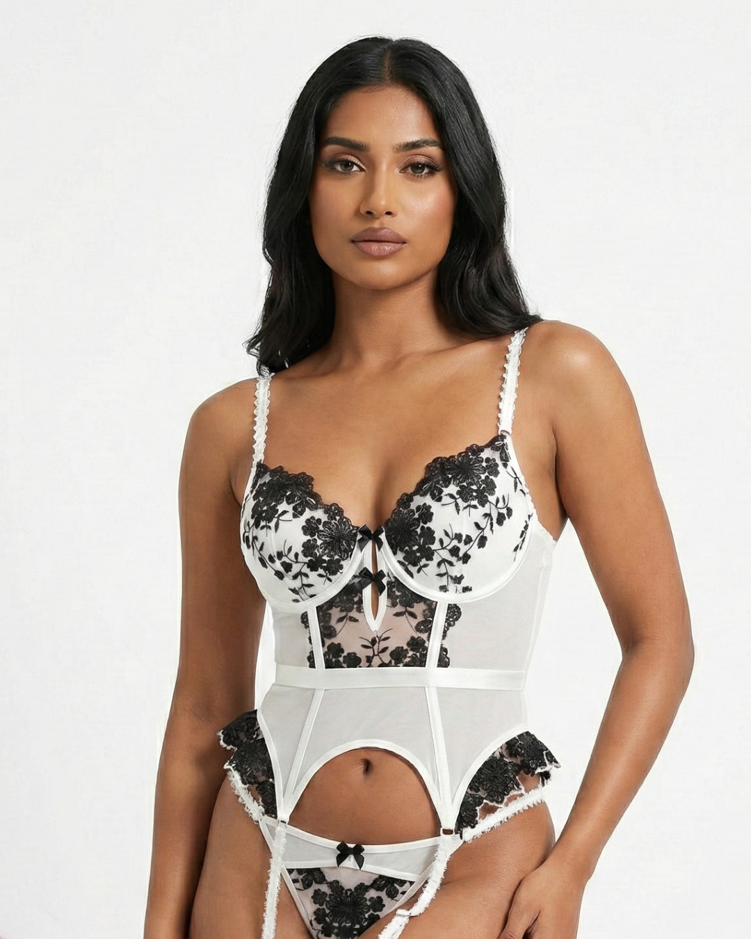 Sculpted Flora Basque 3-Pieces Lingerie Set